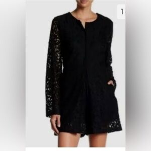Alexia Admor Long sleeve lace romper size medium with pockets boutique designer